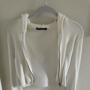 Cropped White zip up